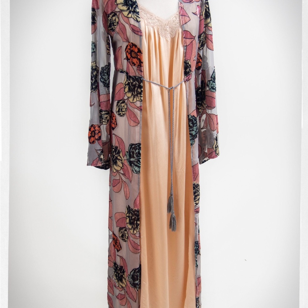 90s Floral Sheer Kimono with Peach Dress
